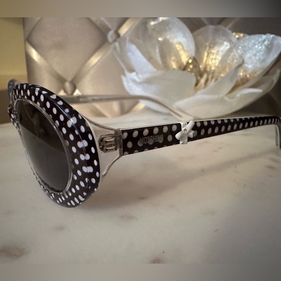 Moschino Teen Sunglasses AUTHENTIC (New) - Picture 1 of 7